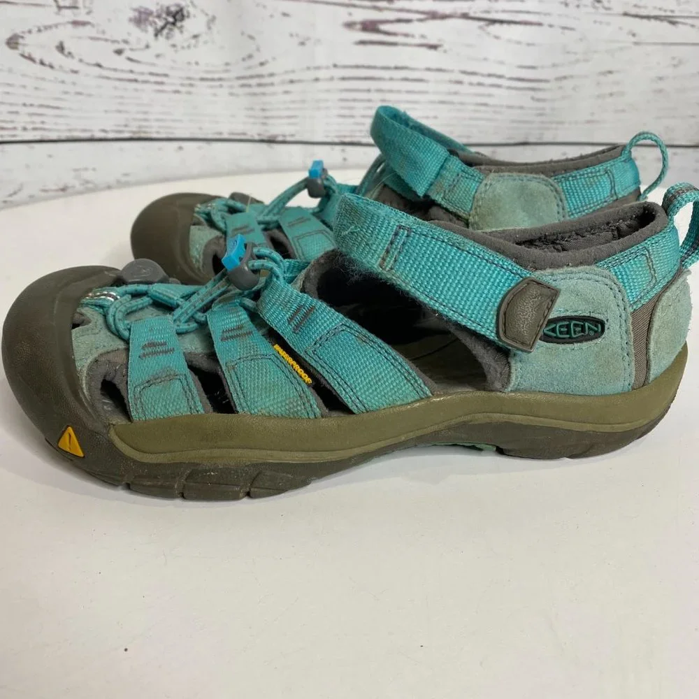 Keen  Newport‎ H2 Water Shoes Fisherman Footwear Waterproof Kids  Size 3